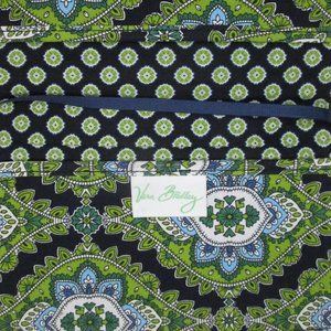 Vera Bradley Paperback Cover in Cambridge NEW